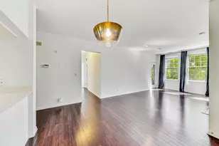 301 W Goethe St, Chicago, IL 60610 - Photo 8