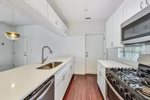 301 W Goethe St, Chicago, IL 60610 - Photo 12