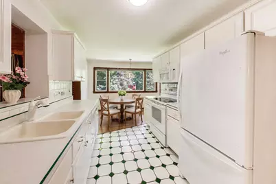427 S Waterman Avenue, Arlington Heights, IL 60004 - Photo 6