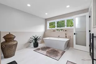 790 W Deerpath Rd, Lake Forest, IL 60045 - Photo 24