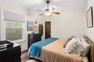 5004 N Tripp Ave, Chicago, IL 60630 - Photo 8