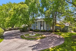 33W451 Surrey Rd, Wayne, IL 60184 - Photo 18