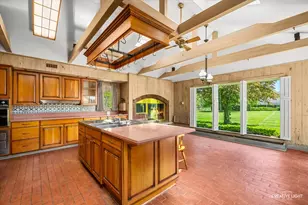 33W451 Surrey Rd, Wayne, IL 60184 - Photo 24