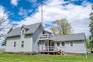 1274 Whitney Rd, Amboy, IL 61310 - Photo 4