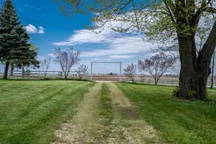 1274 Whitney Rd, Amboy, IL 61310 - Photo 28