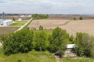 1274 Whitney Rd, Amboy, IL 61310 - Photo 32