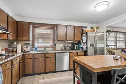 7356 W Addison Street, Chicago, IL 60634 - Photo 6