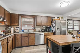 7356 W Addison St, Chicago, IL 60634 - Photo 6