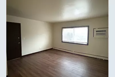 1300 Getzelman Drive #6, Elgin, IL 60123 - Photo 2