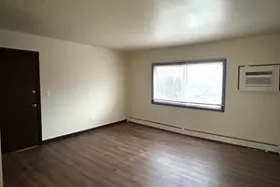 1300 Getzelman Dr, Elgin, IL 60123 - Photo 2