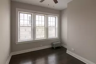 3126 W Eddy St, Chicago, IL 60618 - Photo 6