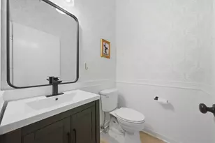823 N Marshfield Ave, Chicago, IL 60622 - Photo 10