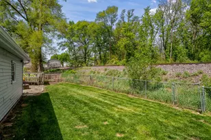 410 Elgin St, Cherry Valley, IL 61016 - Photo 12