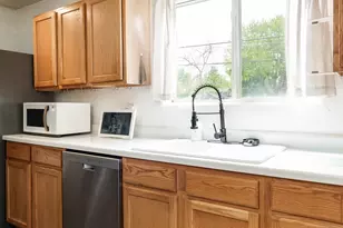 410 Elgin St, Cherry Valley, IL 61016 - Photo 24