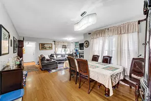 1604 Dobson St, Evanston, IL 60202 - Photo 4