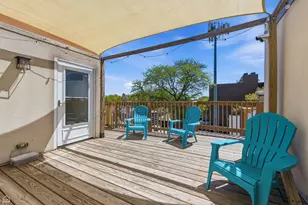 6951 N Western Ave, Chicago, IL 60645 - Photo 16
