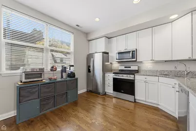 6951 N Western Avenue #B, Chicago, IL 60645 - Photo 12
