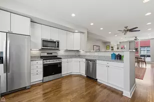 6951 N Western Ave, Chicago, IL 60645 - Photo 10