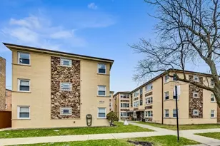4933 N Lester Ave, Chicago, IL 60630 - Photo 1