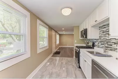 502 Tyler Drive, Carpentersville, IL 60110 - Photo 8