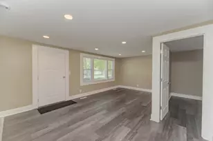 502 Tyler Dr, Carpentersville, IL 60110 - Photo 4