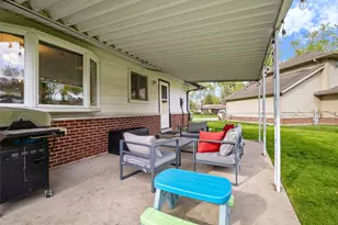 948 Carswell Ct, Elk Grove Village, IL 60007 - Photo 18