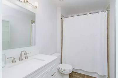 1645 W Ogden Avenue #338, Chicago, IL 60612 - Photo 10