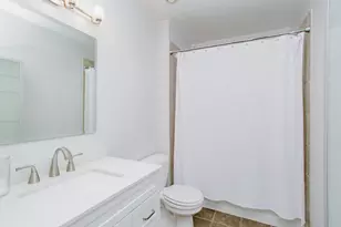 1645 W Ogden Ave, Chicago, IL 60612 - Photo 10