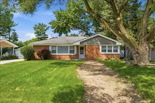 1186 Highland Rd, Mundelein, IL 60060 - Photo 1