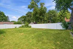 1186 Highland Rd, Mundelein, IL 60060 - Photo 18