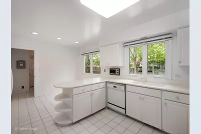 2626 Farnsworth Lane, Northbrook, IL 60062 - Photo 12