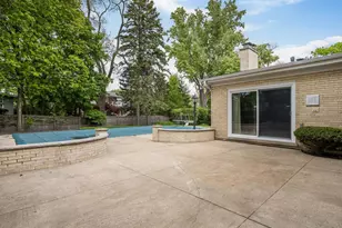 2626 Farnsworth Ln, Northbrook, IL 60062 - Photo 28