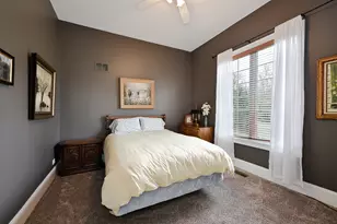 907 Middleton Ln, Inverness, IL 60010 - Photo 18