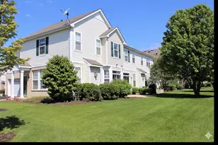 1447 Millbrook Dr, Algonquin, IL 60102 - Photo 14