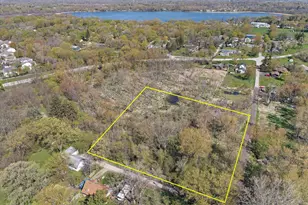 26605 N Brooks St, Wauconda, IL 60084 - Photo 1