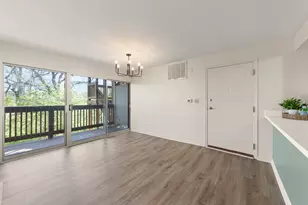5821 Oakwood Dr, Lisle, IL 60532 - Photo 6