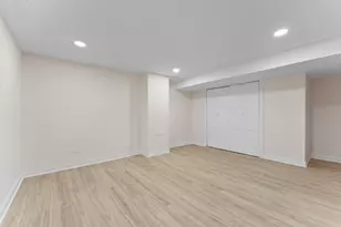 932 N Ridgeway Ave, Chicago, IL 60651 - Photo 24