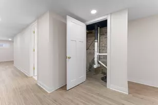 932 N Ridgeway Ave, Chicago, IL 60651 - Photo 30