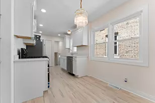 932 N Ridgeway Ave, Chicago, IL 60651 - Photo 8