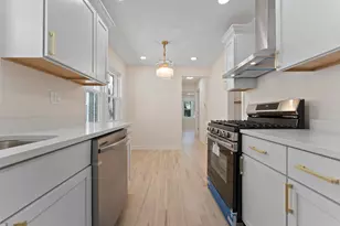 932 N Ridgeway Ave, Chicago, IL 60651 - Photo 10