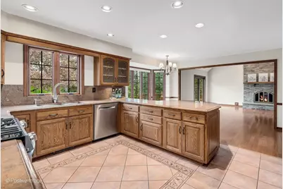 2S517 Danbury Drive, Glen Ellyn, IL 60137 - Photo 20