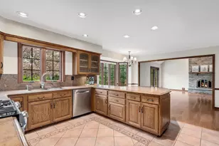 2S517 Danbury Dr, Glen Ellyn, IL 60137 - Photo 20