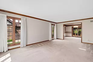 2S517 Danbury Dr, Glen Ellyn, IL 60137 - Photo 14