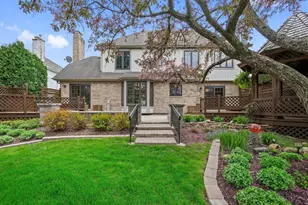 2S517 Danbury Dr, Glen Ellyn, IL 60137 - Photo 44
