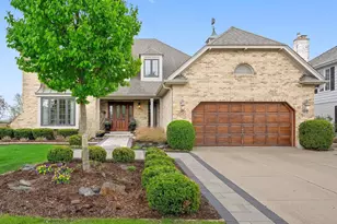 2S517 Danbury Dr, Glen Ellyn, IL 60137 - Photo 6