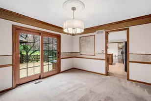 2S517 Danbury Dr, Glen Ellyn, IL 60137 - Photo 18