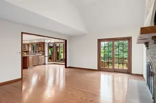 2S517 Danbury Dr, Glen Ellyn, IL 60137 - Photo 24