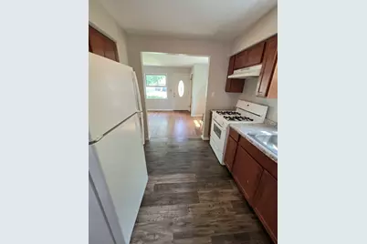 102 N Berteau Avenue, Bartlett, IL 60103 - Photo 4