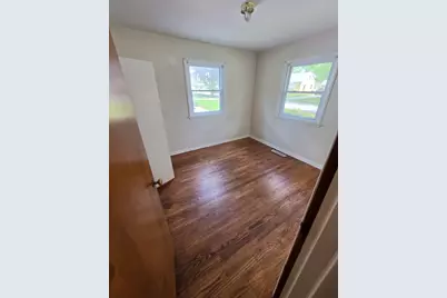 102 N Berteau Avenue, Bartlett, IL 60103 - Photo 6