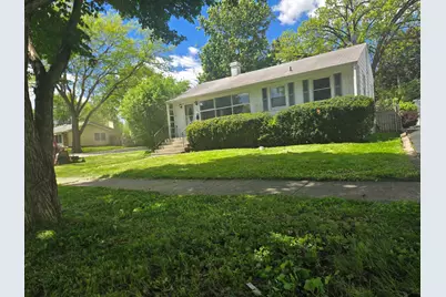 102 N Berteau Avenue, Bartlett, IL 60103 - Photo 2